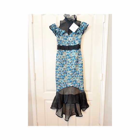 Elliatt Juliet Blue Floral Lace Dress XS Blue and Black NWT